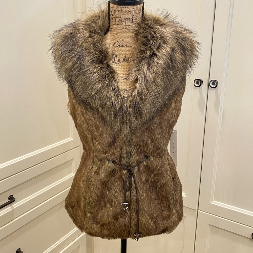 NWT Tribal Boutique Faux Fur Best Size 2
